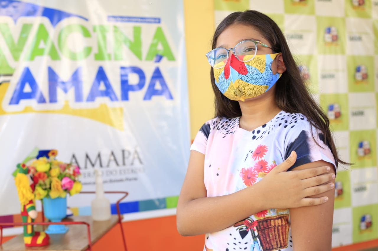 “Me sinto mais segura em retornar para escola”, diz primeira criança vacinada contra covid-19 no Amapá