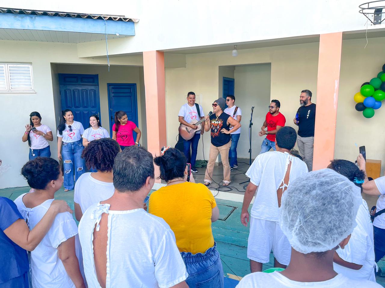 Pacientes psiquiátricos do Hcal recebem terapia complementar com projeto de Musicoterapia