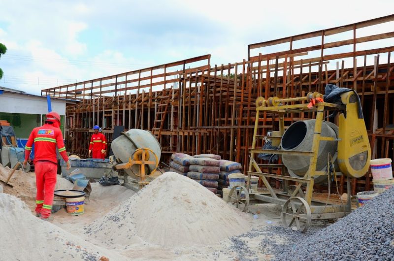 Governo do Amapá inicia construção de blocos e cobertura da laje na 2ª etapa do Hospital Regional de Porto Grande