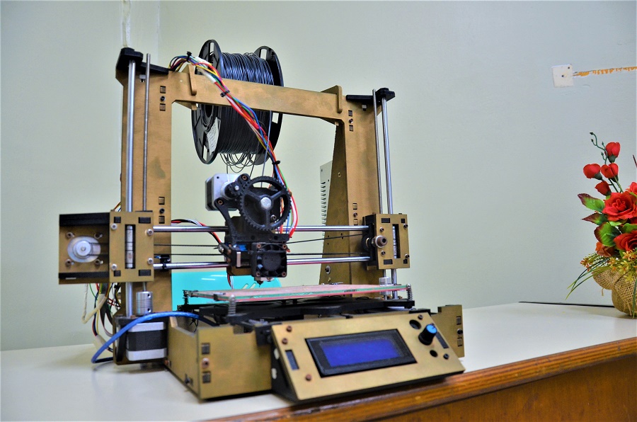 Estado articula tecnologias para produção de equipamentos de proteção para profissionais da saúde