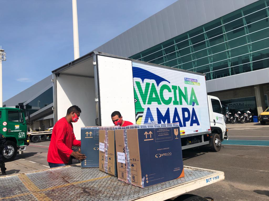 Governo recebe 17.550 doses de Pfizer para vacinação de adolescentes e reforço de idosos e imonussuprimidos