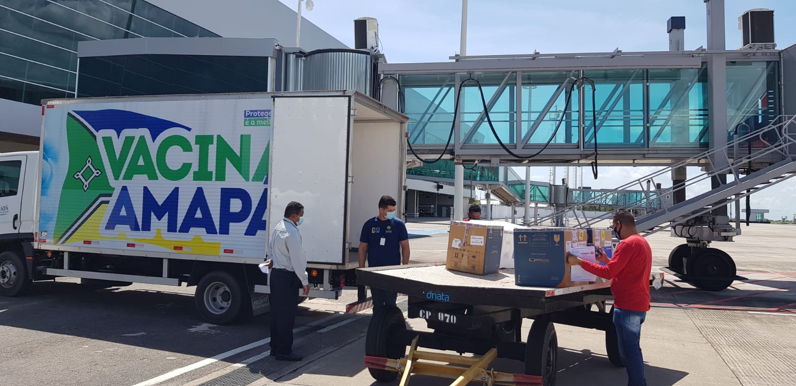 Amapá recebe 55.100 doses de vacinas contra a covid-19 em uma semana