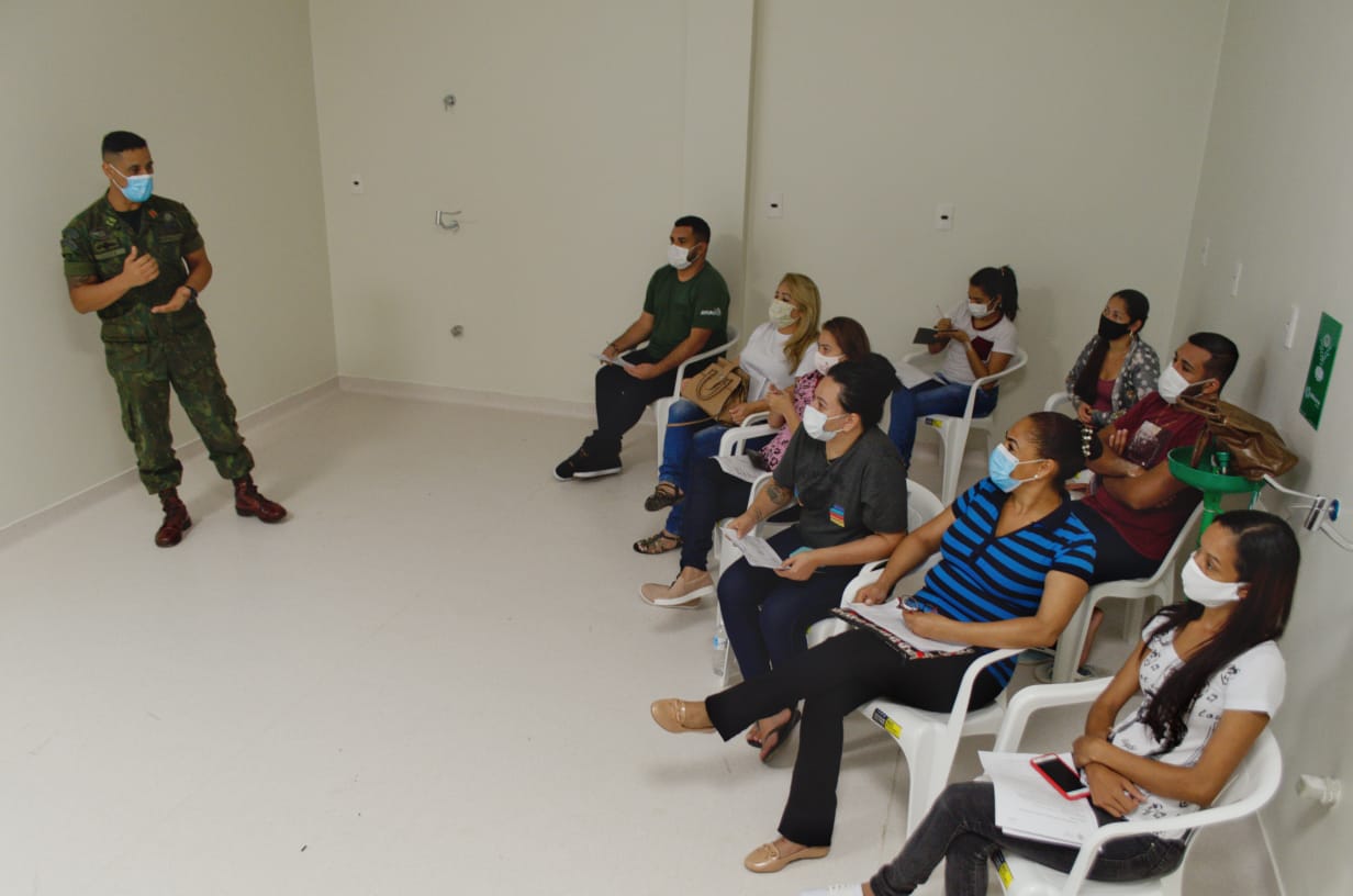 Profissionais da Saúde do Centro Covid HU passam por capacitação sobre os cuidados no uso de EPIs