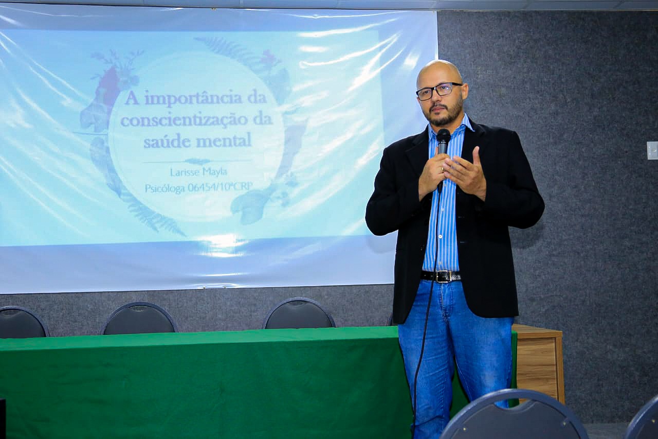 Janeiro Branco: Escola de Saúde Pública leva conscientização sobre saúde mental para profissionais de saúde 