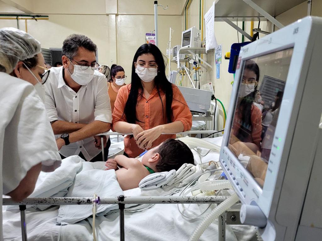 Clécio Luís encerra, na madrugada, primeiro dia de visita em Hospitais