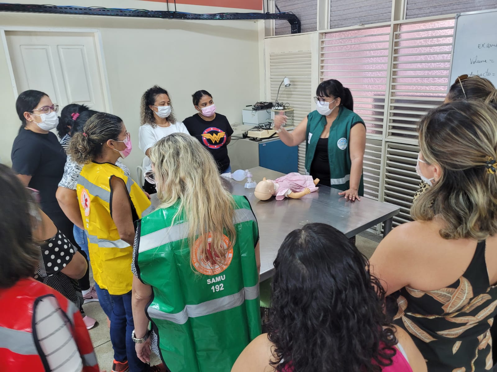 Governo do Amapá capacita profissionais do Hospital da Criança para atendimentos de emergência