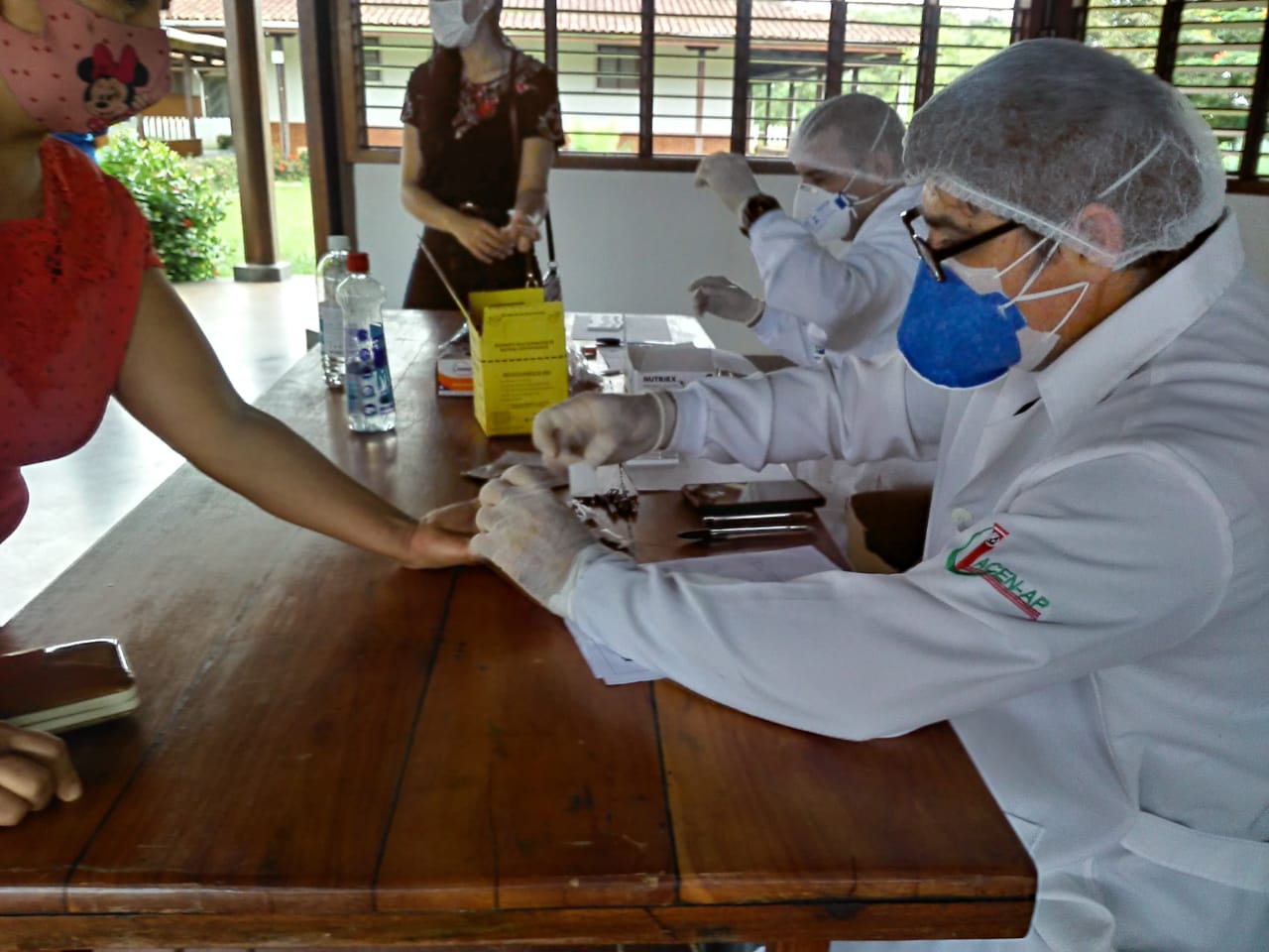 Governo do Amapá realiza testes rápidos em associação beneficente de Santana