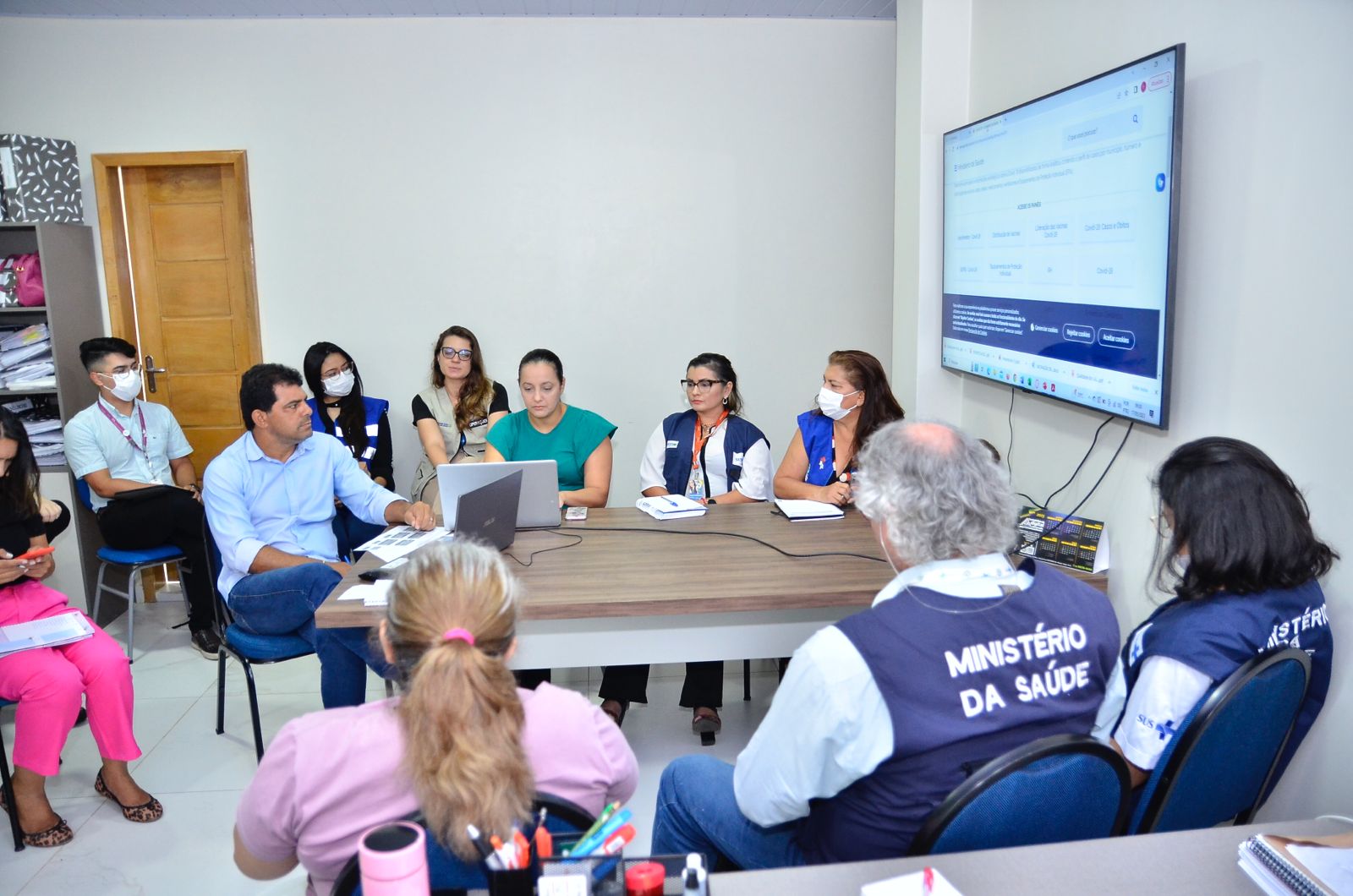 Governo do Estado e Ministério da Saúde alinham fluxo de atendimento nas UBSs em Macapá durante surto de síndromes gripais