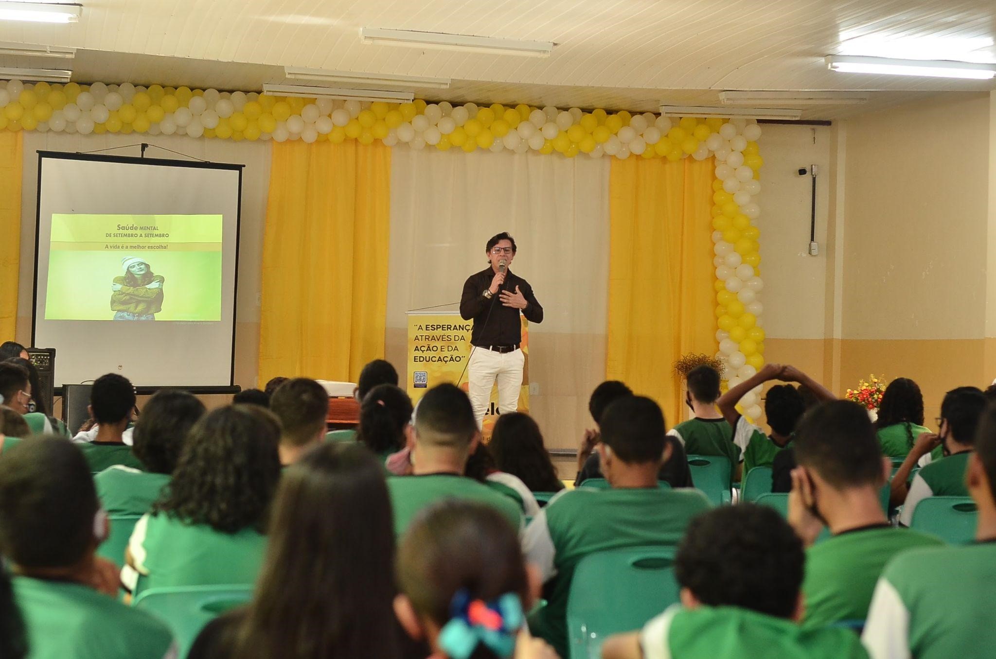 Setembro Amarelo: palestras levaram prevenção ao suicídio para alunos e professores da rede estadual