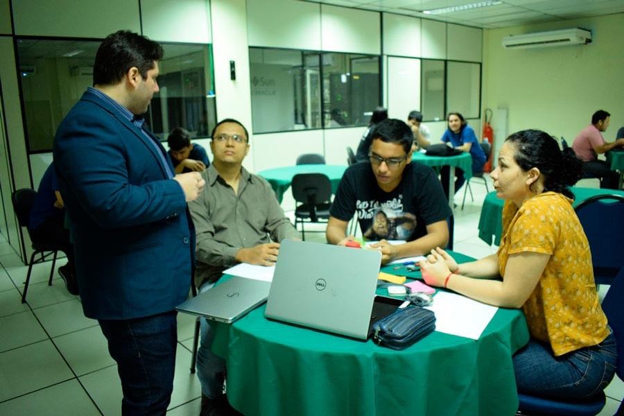Acadêmicos de Licenciatura em Informática criam sistema para área da saúde e vencem 1º Hackathon