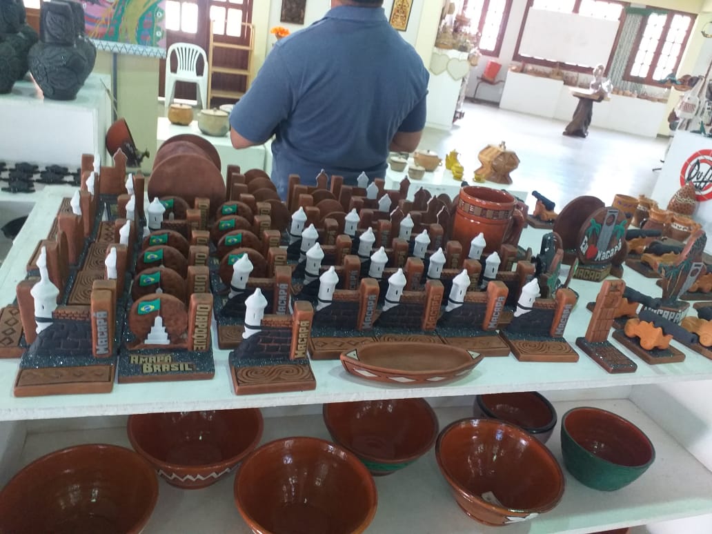 Casa do Artesão reabre para venda de produtos, mas limita acesso