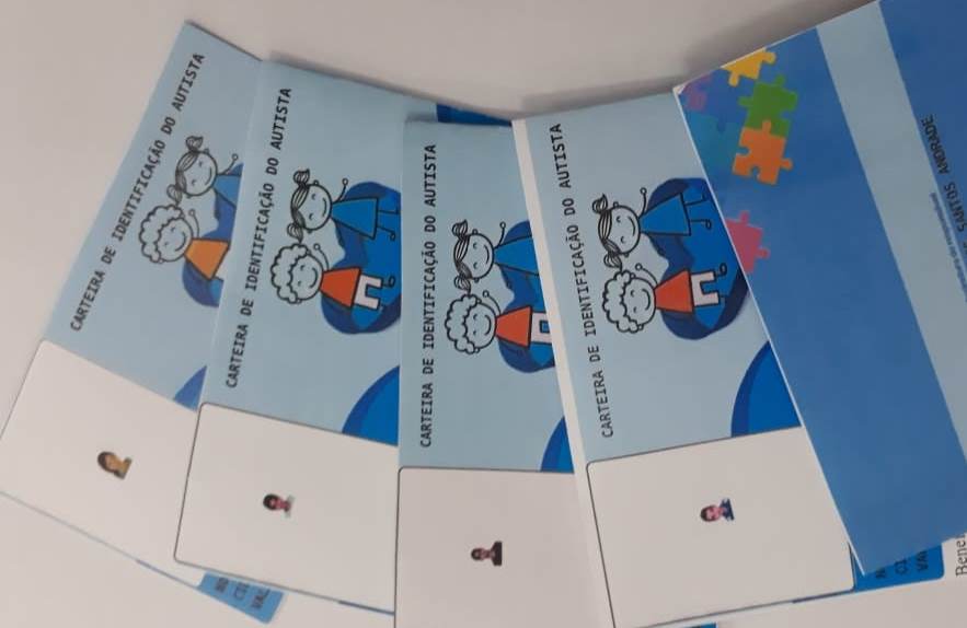 GEA emite carteiras de identificação que concedem benefícios a pessoas com autismo