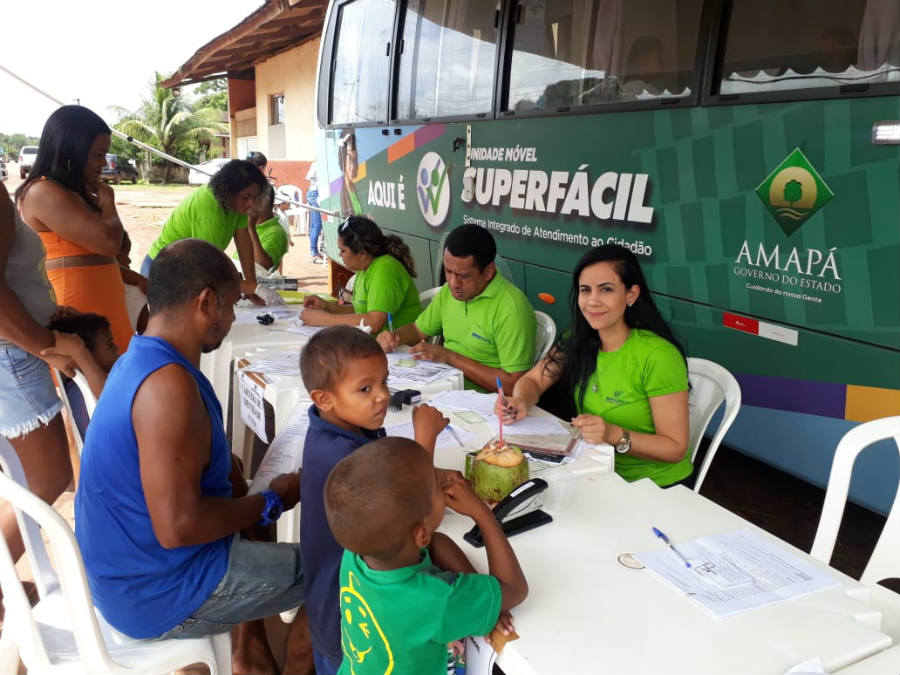 Calçoene recebe serviços de cidadania através da unidade móvel do Super Fácil