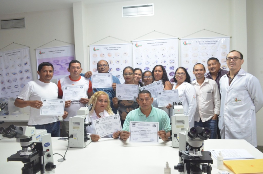 Microscopistas recebem certificados ao fim de atualização