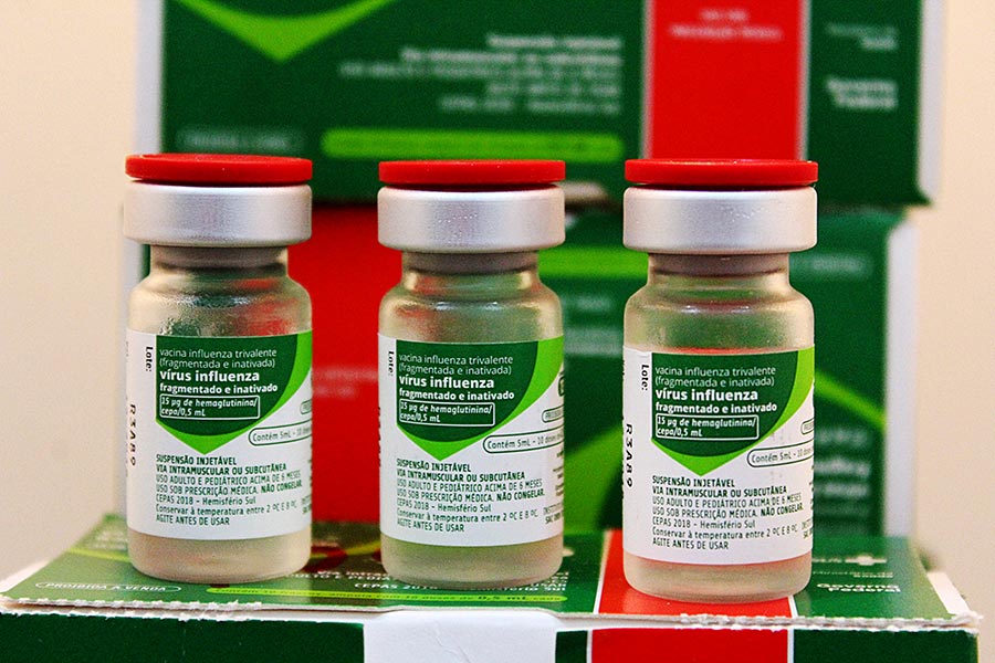 Governo inicia distribuição de vacinas contra Influenza para os municípios